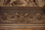 Tomb decoration with cherubs and skull