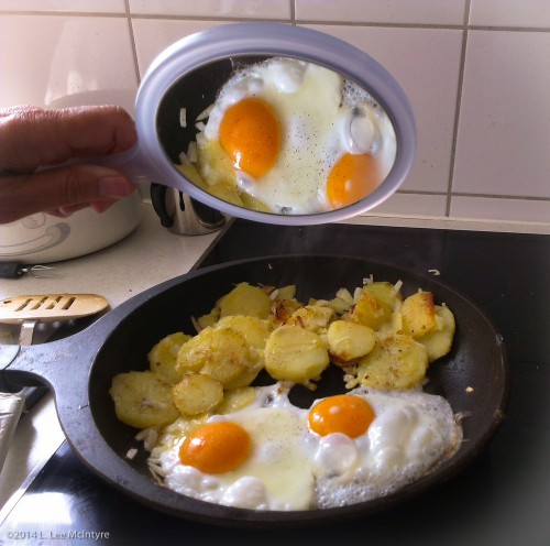 Spiegal und Spiegel Eier und Bratkartoffeln