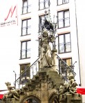 Lady on the stairs - detail - Heinzelmännchen Fountain, Cologne